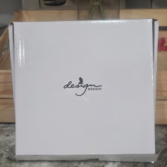 NWT Valentine Heart-Shaped XOXO Red Candy Dish - Picture 6 of 9